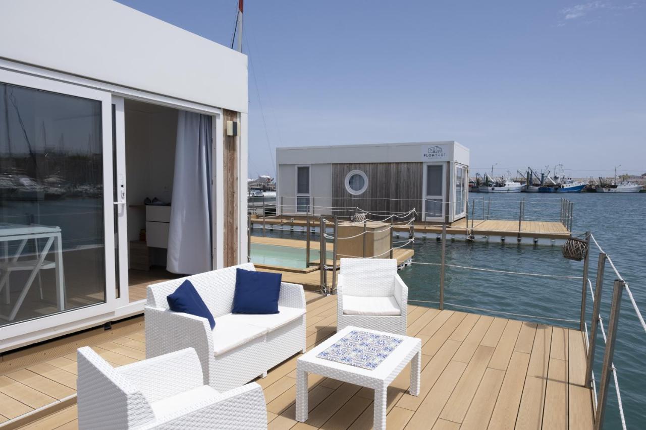 Houseboat Floatart Experience Bisceglie Hotell Eksteriør bilde