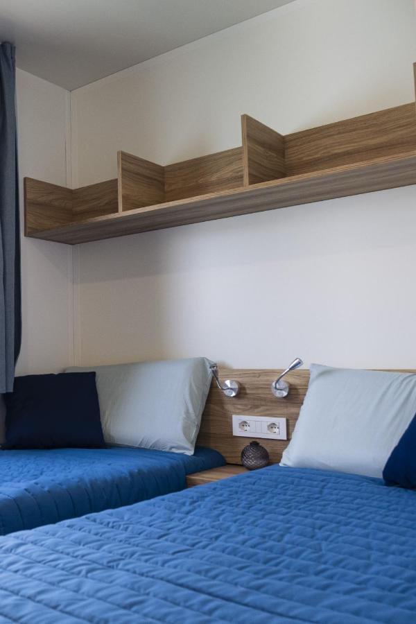 Houseboat Floatart Experience Bisceglie Hotell Eksteriør bilde